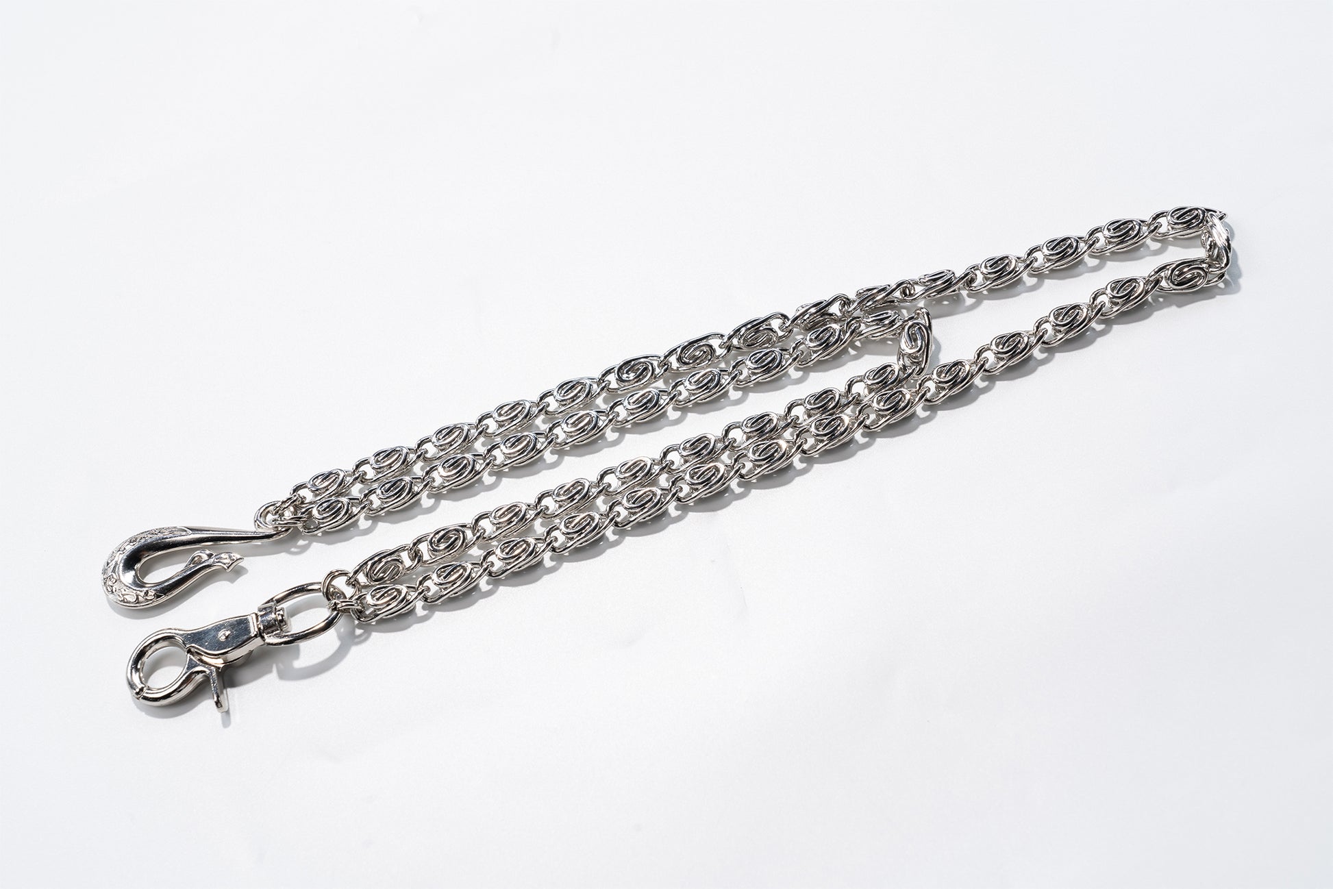Mirror  Silver Loop  Buckle Chain