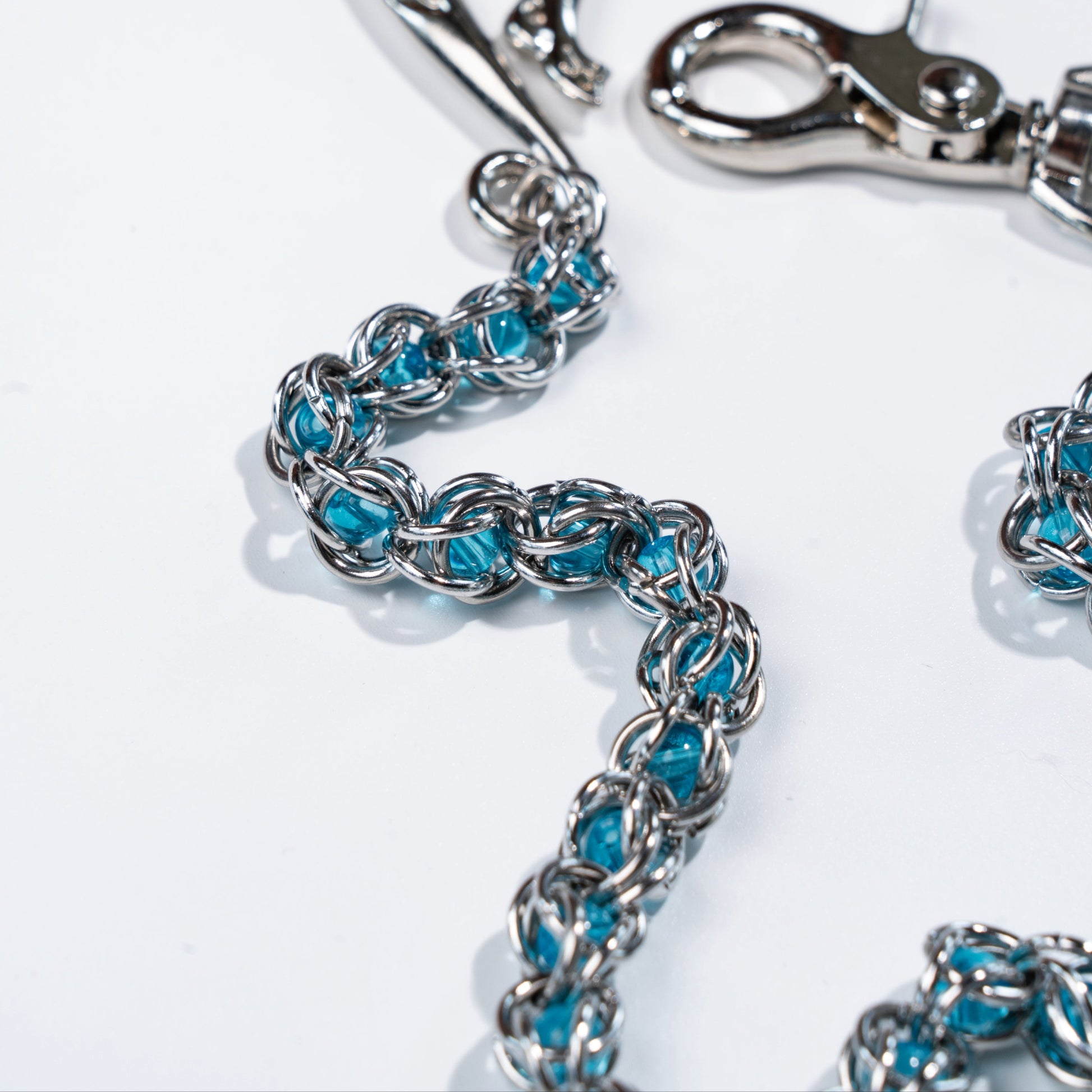Lake blue single chain