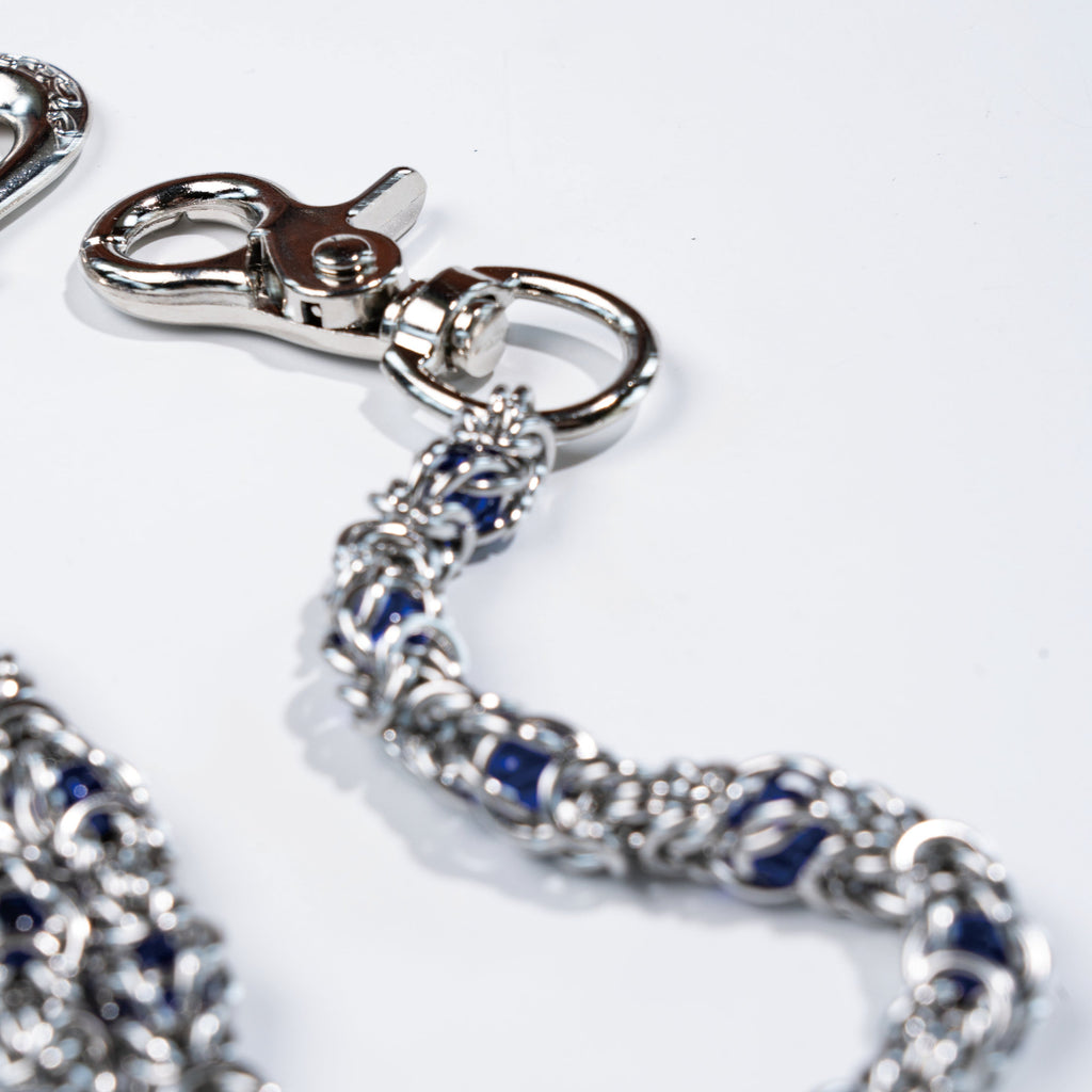 Single chain of blue-purple gemstone