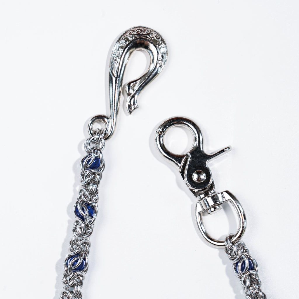 Single chain of blue-purple gemstone