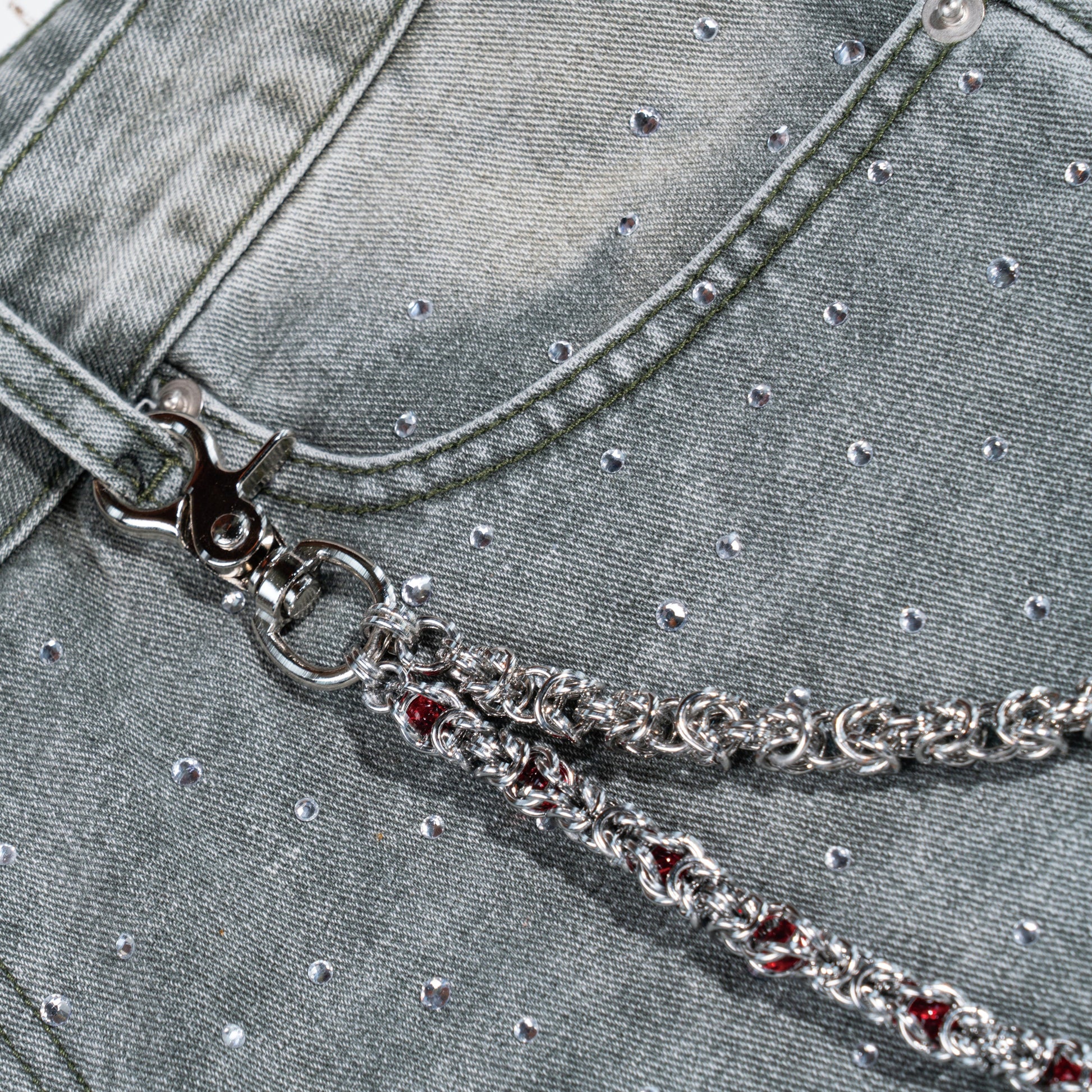 Red Diamond Double - Loop Chain